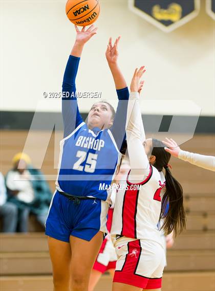 Thumbnail 2 in Pershing County vs. Bishop Union (Serpent Classic) photogallery.