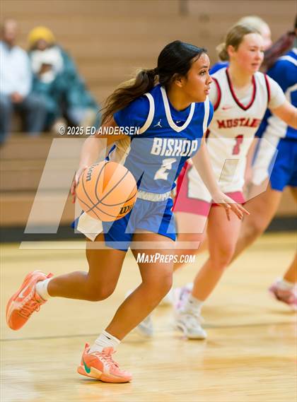 Thumbnail 3 in Pershing County vs. Bishop Union (Serpent Classic) photogallery.