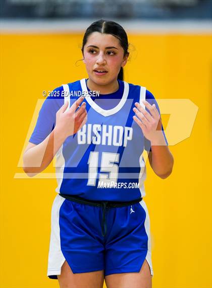 Thumbnail 1 in Pershing County vs. Bishop Union (Serpent Classic) photogallery.