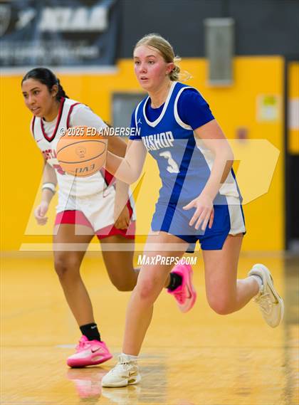 Thumbnail 1 in Pershing County vs. Bishop Union (Serpent Classic) photogallery.