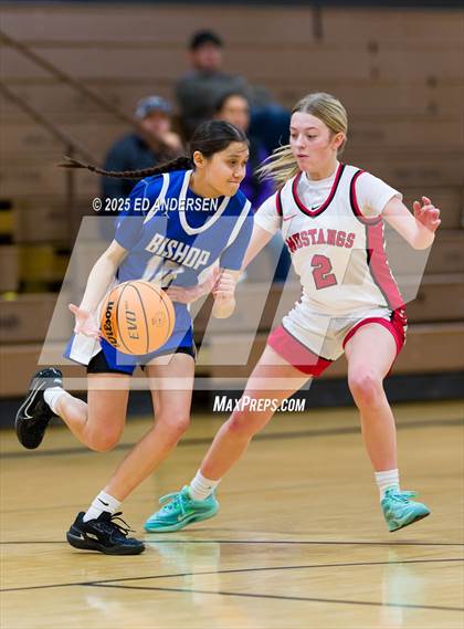 Thumbnail 3 in Pershing County vs. Bishop Union (Serpent Classic) photogallery.