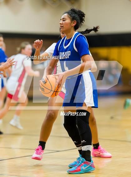 Thumbnail 3 in Pershing County vs. Bishop Union (Serpent Classic) photogallery.