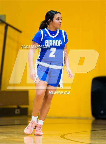 Thumbnail 1 in Pershing County vs. Bishop Union (Serpent Classic) photogallery.