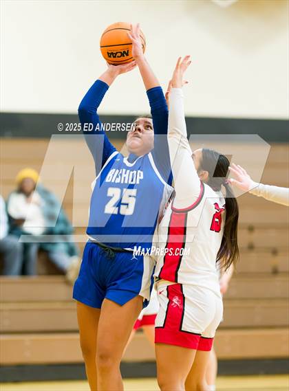 Thumbnail 1 in Pershing County vs. Bishop Union (Serpent Classic) photogallery.
