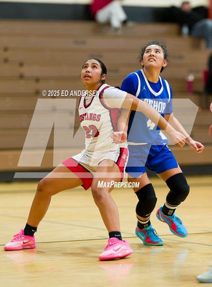 Thumbnail 3 in Pershing County vs. Bishop Union (Serpent Classic) photogallery.