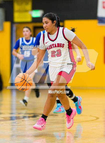 Thumbnail 1 in Pershing County vs. Bishop Union (Serpent Classic) photogallery.