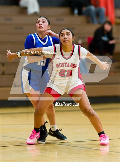 Thumbnail 1 in Pershing County vs. Bishop Union (Serpent Classic) photogallery.