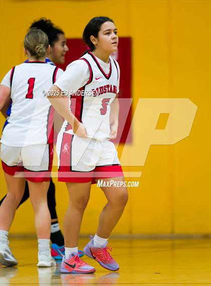 Thumbnail 3 in Pershing County vs. Bishop Union (Serpent Classic) photogallery.