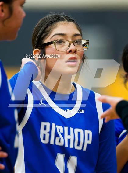 Thumbnail 1 in Pershing County vs. Bishop Union (Serpent Classic) photogallery.