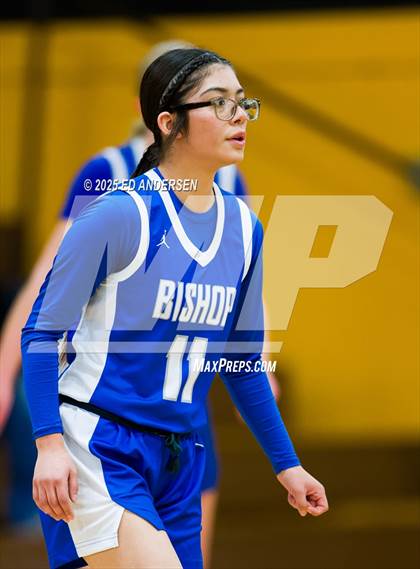 Thumbnail 1 in Pershing County vs. Bishop Union (Serpent Classic) photogallery.