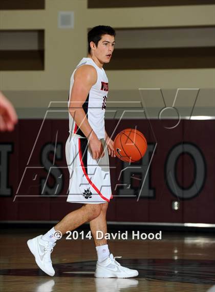 Thumbnail 2 in Harvard-Westlake vs. Palm Desert (MaxPreps Holiday Classic) photogallery.