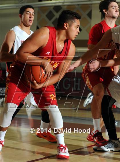Thumbnail 2 in Harvard-Westlake vs. Palm Desert (MaxPreps Holiday Classic) photogallery.