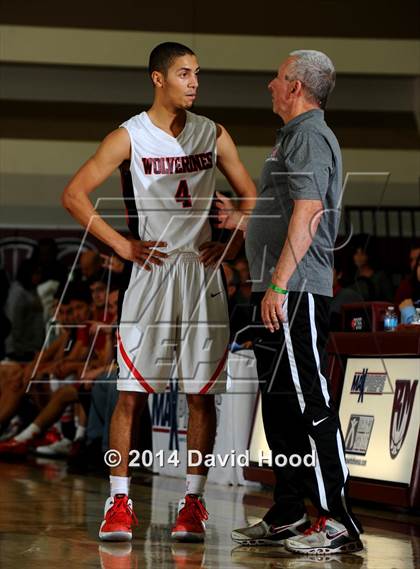 Thumbnail 1 in Harvard-Westlake vs. Palm Desert (MaxPreps Holiday Classic) photogallery.
