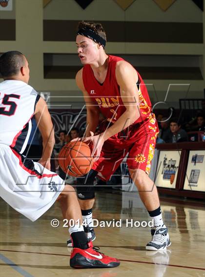Thumbnail 1 in Harvard-Westlake vs. Palm Desert (MaxPreps Holiday Classic) photogallery.
