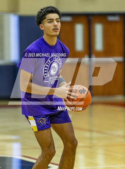 Thumbnail 1 in Kountze vs Aransas Pass (Hardin-Jefferson Basketball Marathon) photogallery.