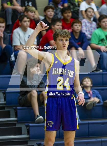 Thumbnail 1 in Kountze vs Aransas Pass (Hardin-Jefferson Basketball Marathon) photogallery.