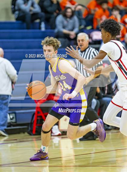 Thumbnail 2 in Kountze vs Aransas Pass (Hardin-Jefferson Basketball Marathon) photogallery.