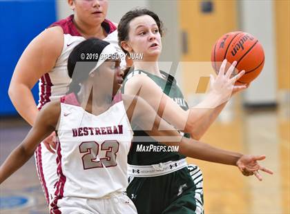 Thumbnail 3 in Archbishop Chapelle vs Destrehan (Ursuline Tournament) photogallery.