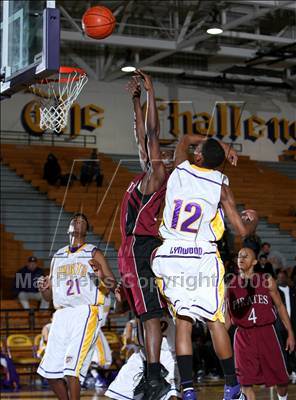 Thumbnail 3 in Paramount @ Lynwood photogallery.