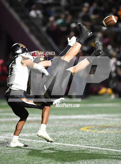 Thumbnail 3 in Desert Edge @ Salpointe Catholic (AIA 5A Semifinal) photogallery.