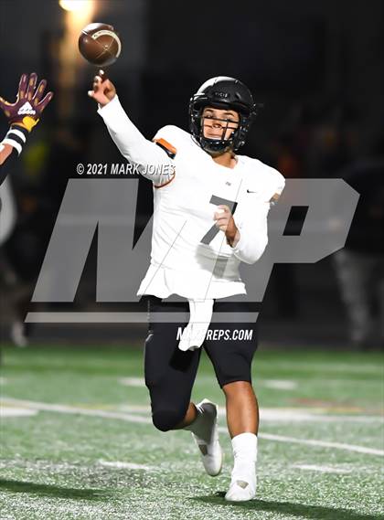 Thumbnail 2 in Desert Edge @ Salpointe Catholic (AIA 5A Semifinal) photogallery.