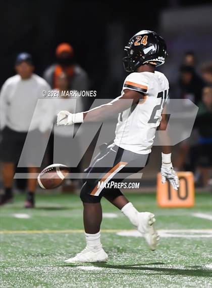 Thumbnail 2 in Desert Edge @ Salpointe Catholic (AIA 5A Semifinal) photogallery.