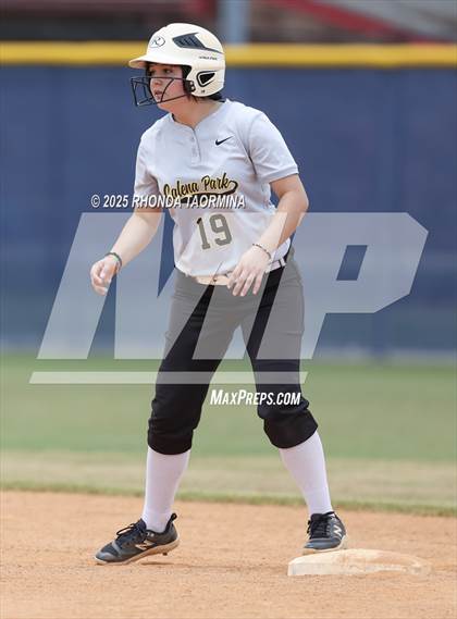 Thumbnail 1 in Galena Park @ Lamar Consolidated (UIL 5A D1 Softball Bi-District) photogallery.