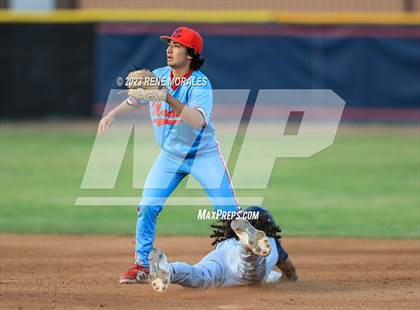 Thumbnail 2 in Camarillo vs Maranatha photogallery.
