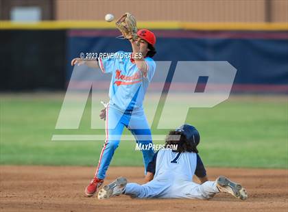 Thumbnail 2 in Camarillo vs Maranatha photogallery.