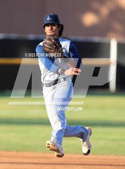Thumbnail 2 in Camarillo vs Maranatha photogallery.