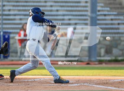 Thumbnail 1 in Camarillo vs Maranatha photogallery.