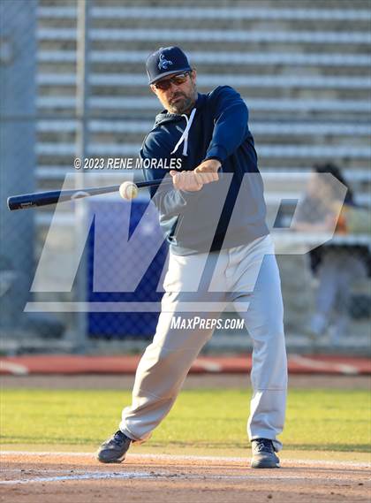 Thumbnail 1 in Camarillo vs Maranatha photogallery.