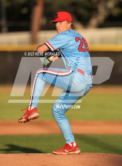 Thumbnail 1 in Camarillo vs Maranatha photogallery.