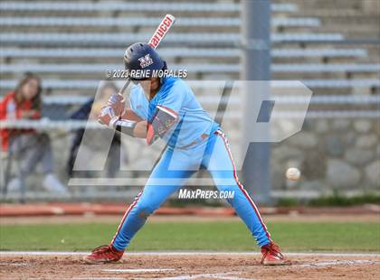 Thumbnail 1 in Camarillo vs Maranatha photogallery.