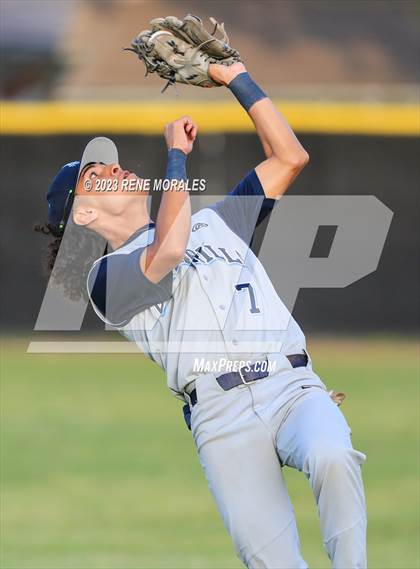 Thumbnail 2 in Camarillo vs Maranatha photogallery.