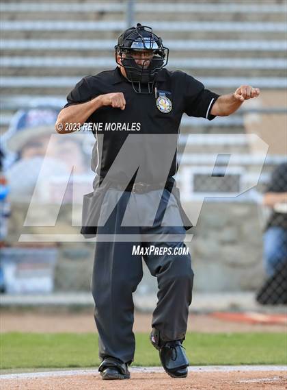 Thumbnail 2 in Camarillo vs Maranatha photogallery.