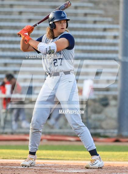 Thumbnail 1 in Camarillo vs Maranatha photogallery.