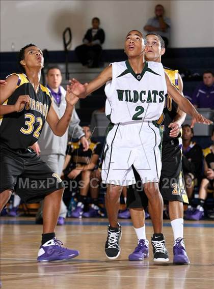 Thumbnail 2 in Twentynine Palms vs. Durango (MLK Hoops Shootout) photogallery.
