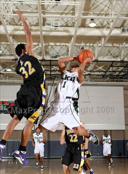 Thumbnail 1 in Twentynine Palms vs. Durango (MLK Hoops Shootout) photogallery.