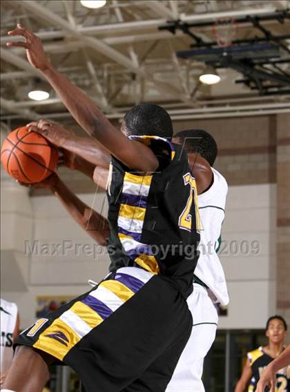 Thumbnail 1 in Twentynine Palms vs. Durango (MLK Hoops Shootout) photogallery.