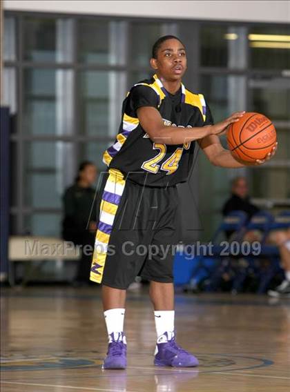 Thumbnail 3 in Twentynine Palms vs. Durango (MLK Hoops Shootout) photogallery.