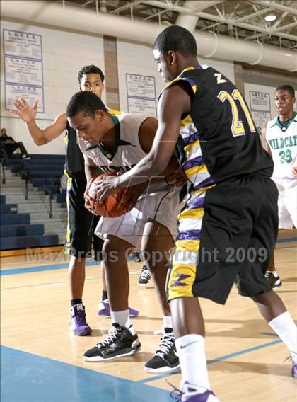 Thumbnail 3 in Twentynine Palms vs. Durango (MLK Hoops Shootout) photogallery.