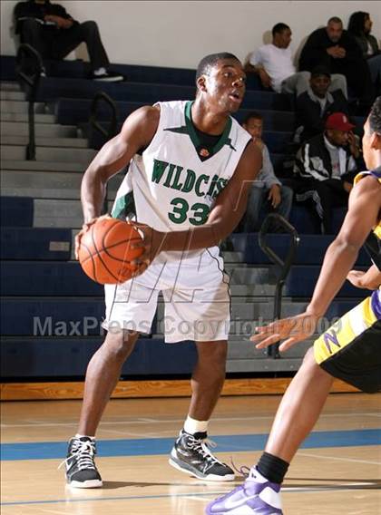 Thumbnail 2 in Twentynine Palms vs. Durango (MLK Hoops Shootout) photogallery.