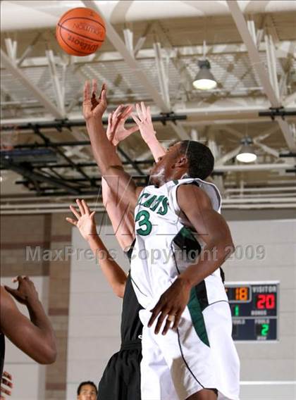 Thumbnail 3 in Twentynine Palms vs. Durango (MLK Hoops Shootout) photogallery.