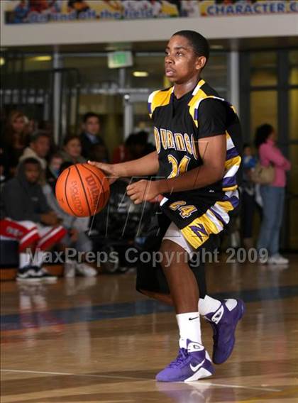 Thumbnail 3 in Twentynine Palms vs. Durango (MLK Hoops Shootout) photogallery.