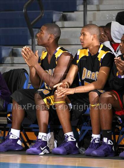 Thumbnail 2 in Twentynine Palms vs. Durango (MLK Hoops Shootout) photogallery.
