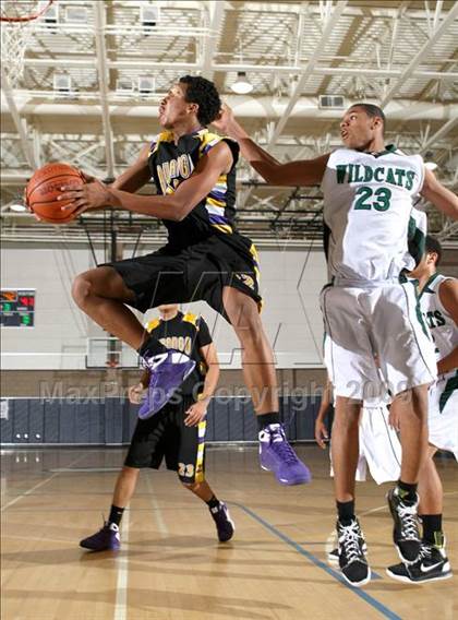 Thumbnail 3 in Twentynine Palms vs. Durango (MLK Hoops Shootout) photogallery.