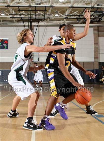 Thumbnail 3 in Twentynine Palms vs. Durango (MLK Hoops Shootout) photogallery.