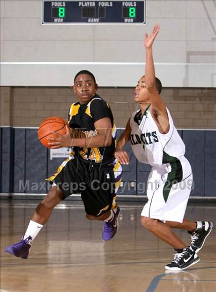 Thumbnail 2 in Twentynine Palms vs. Durango (MLK Hoops Shootout) photogallery.