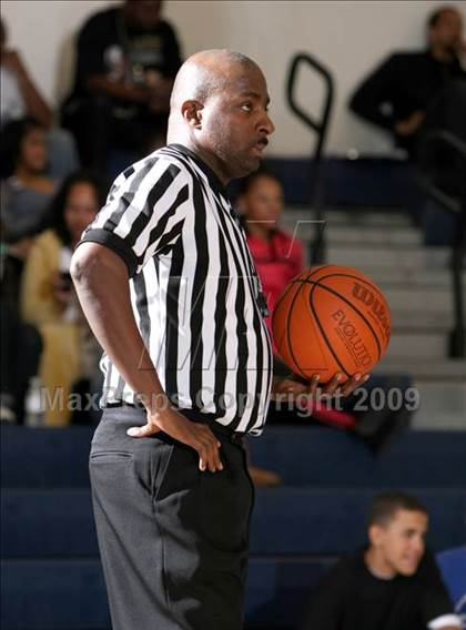 Thumbnail 3 in Twentynine Palms vs. Durango (MLK Hoops Shootout) photogallery.